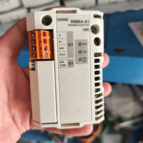 BB变频器modbus通讯模块RMBA-01，实物图，成色新议价