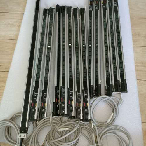 日本原装光幕传感器共13条，其中SUNX神视SF2B-H28议价