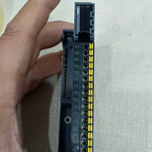 MRVTECH R-3200C-2数字量输入模块，拆机品，成议价