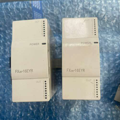 三菱FX2N-16EYR模块  成色如图议价
