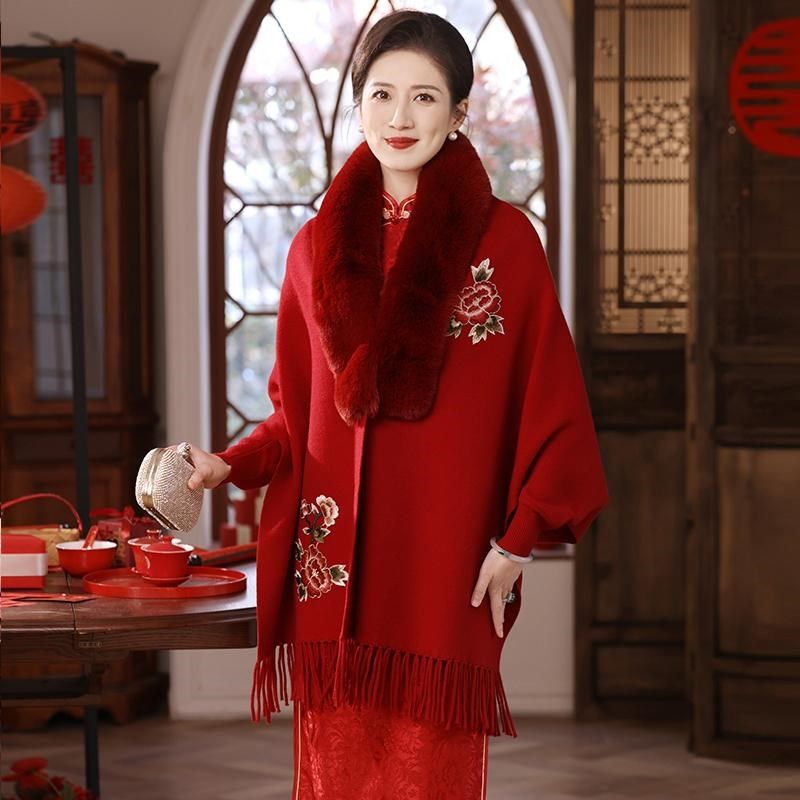 秋冬喜婆婆配旗袍披肩2024新款喜妈妈礼服加厚外搭保暖大毛领斗篷
