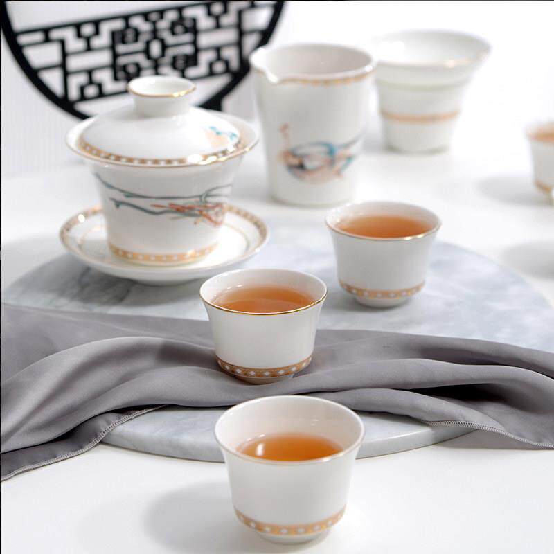 红玫瑰骨瓷茶具套组家用飞天10头办公会客高档陶瓷功夫茶具礼盒装