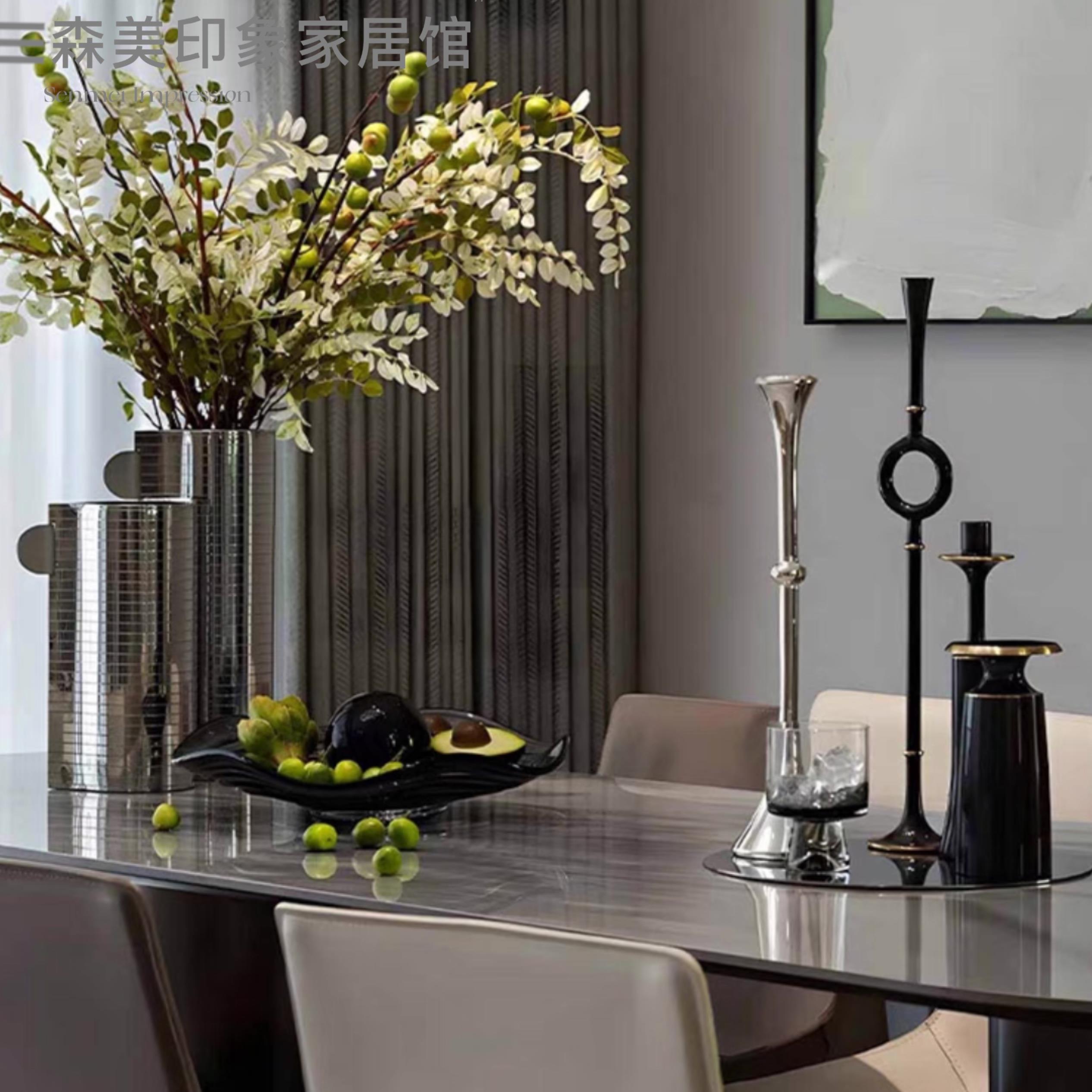 现代轻奢风餐桌果盘样板房餐厅摆设金属花器花艺镜面托盘烛台组合