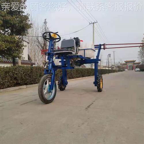 轮四打药机退林还耕用驾驶式大规 模除78草业打药机厂家作生产