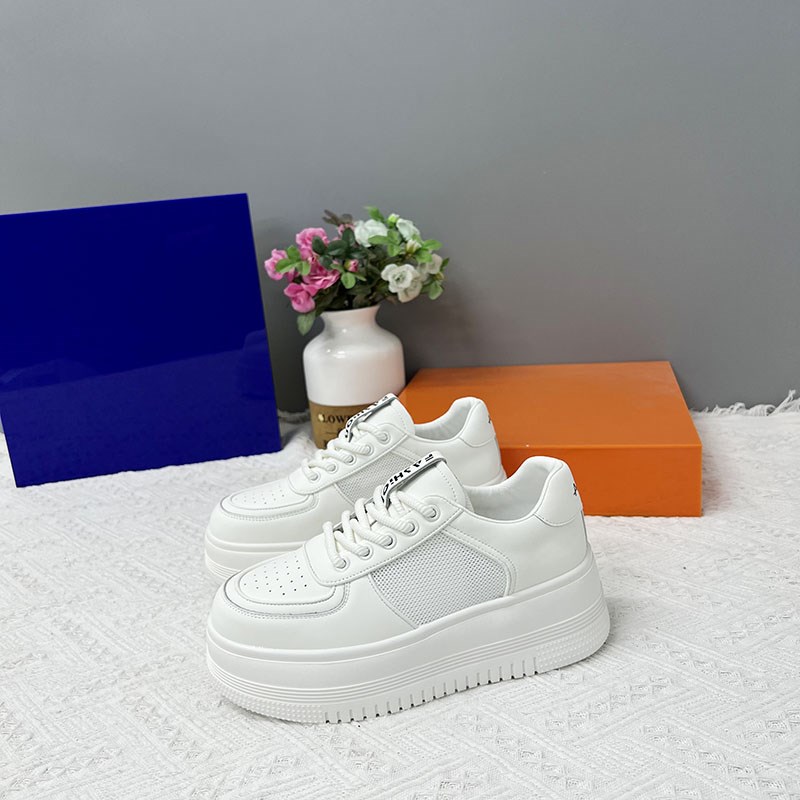 真皮厚底网面内增高小白q鞋女2023夏季新款松糕底百搭运动板鞋休
