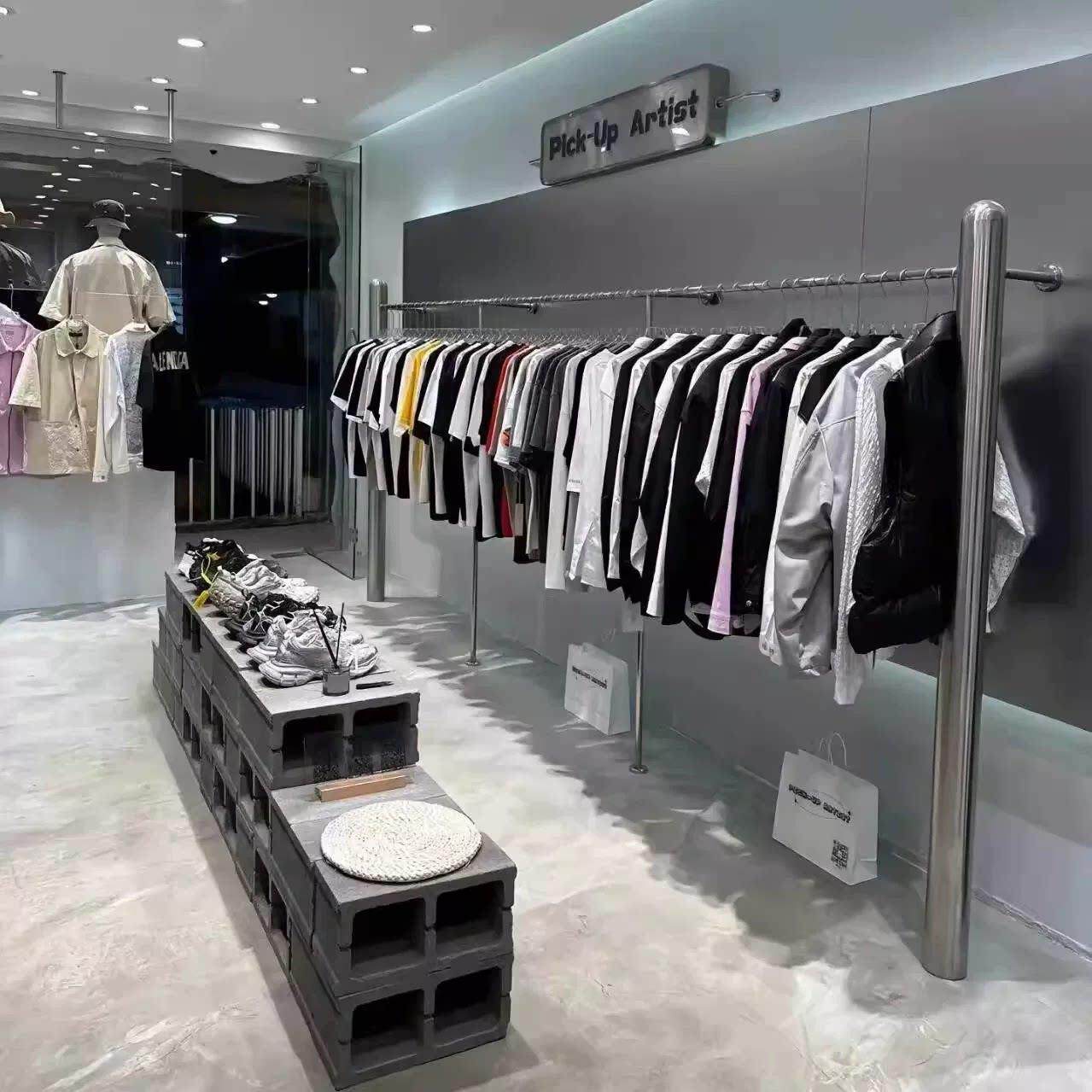 男装店不锈钢落拉丝落地架子弹头上墙陈列展示架个性己型服装架子