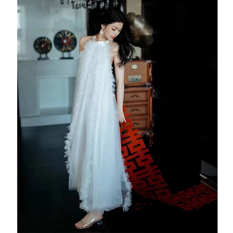 晨袍轻婚纱礼服裙结婚拍照日常穿在逃公主婚礼白色长裙Z挂脖式裙