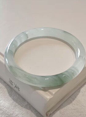 天然新疆天山翠半山半水冰种飘花圆条清新简约珠宝手镯