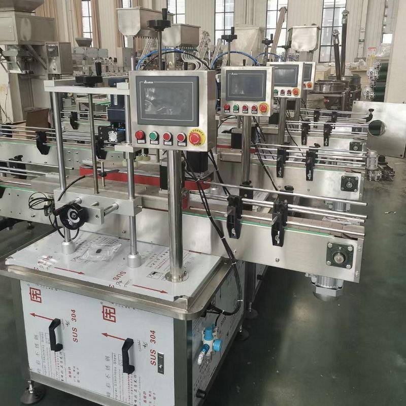 全自动四轮旋盖机矿泉水果汁饮料瓶拧盖机生抽耗油白醋瓶锁盖机