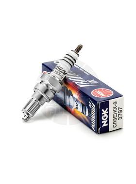 摩托车火花塞cr9eh9适用于Cb400 Cbr250 Cbr650 Cbf1000小黄蜂