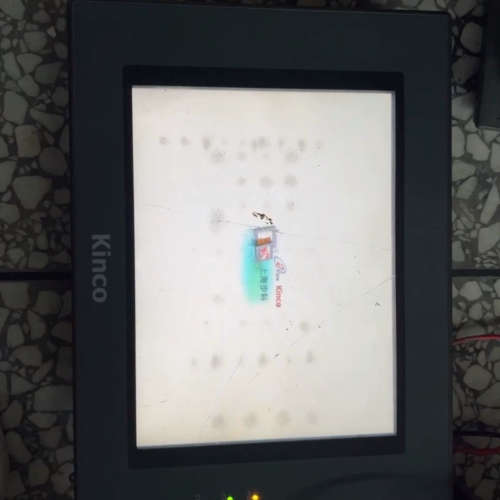 议价步科MT4513TE触摸屏，具体通电情况如下图，成色如图