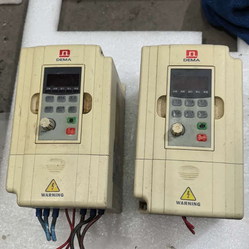 德玛变频器D5M-1.5T4-1B  380v1.5议价
