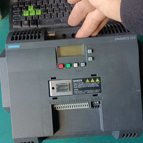 11KW380V，V20变频器，型号6SL3210-5议价