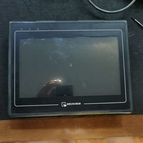 威纶通MT8100i触摸屏，V2WN版本，实物拍摄。24V供议价