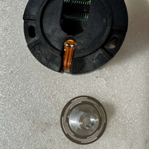 议价A20B-8001-0560编码器A20B-8001-057