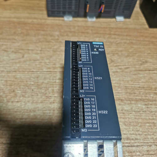 正品6SL3055-0AA00-3FA0，成色漂亮，功议价