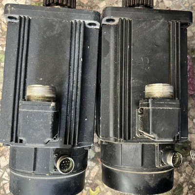 德国INDRAMAT永久磁电机MAC093A-0-HS-2-议价