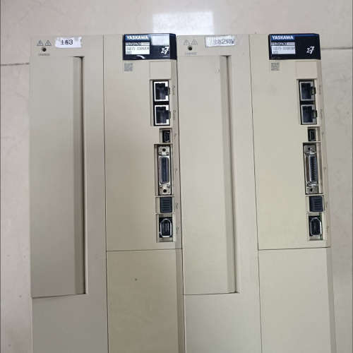 安川7系 SGD7S-330A30A002 5KW伺服驱动器议价