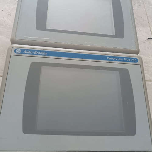议价ab触摸屏的两台。型号2711p t7c4d1,的里