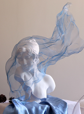 现代简约蓝色金属面纱女孩雕塑人物雕像客厅M艺术摆件家居软装饰
