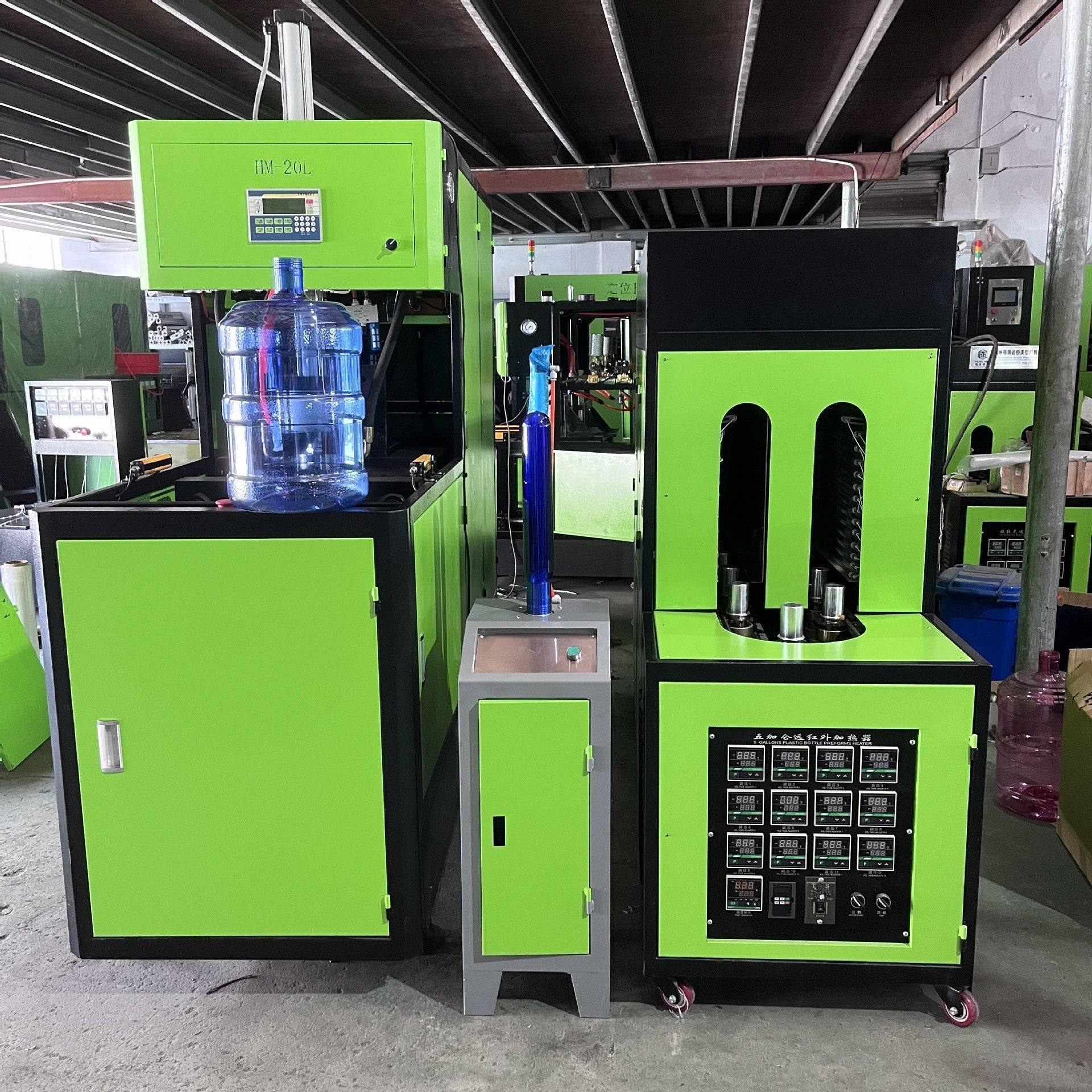 半自动吹瓶机兼容5L-20L容量油壶 矿泉水桶 海洋浮球等多种瓶型