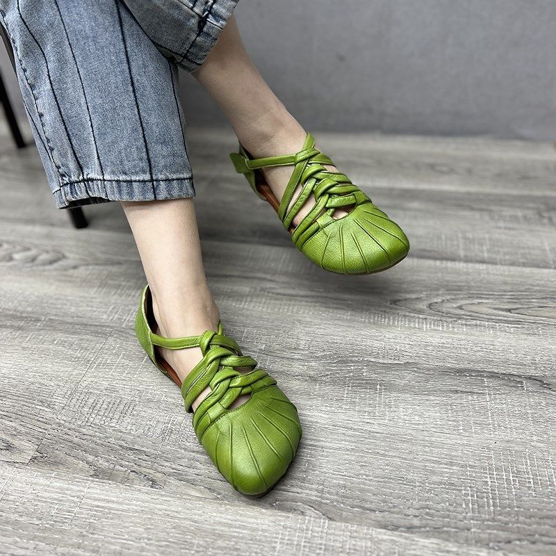 艺鞜2025年夏季新款真皮编织包头复古平底软底凉鞋女