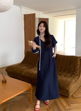 NAZ那子大码人棉混纺仿牛仔长裙胖mm复古设计感V领收腰显瘦连衣裙