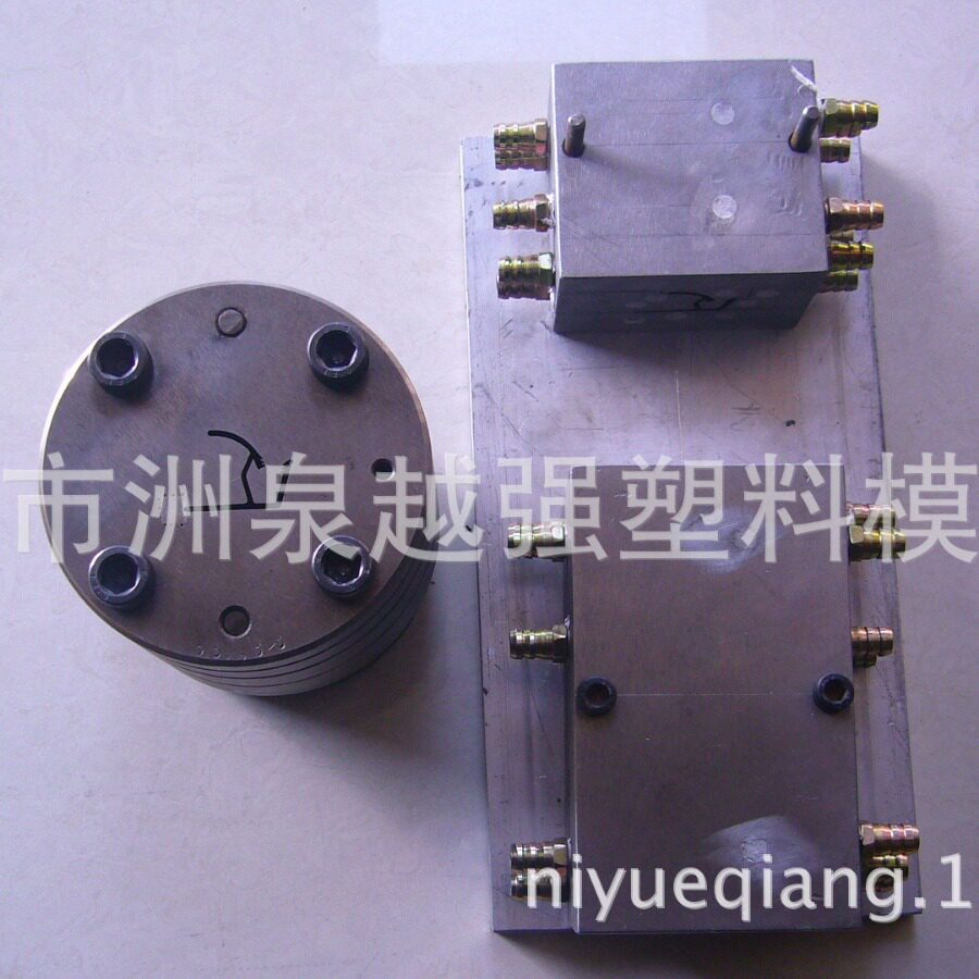 供应PVC软包夹条模具 PVC夹 异型材 装修用型材挤出模具