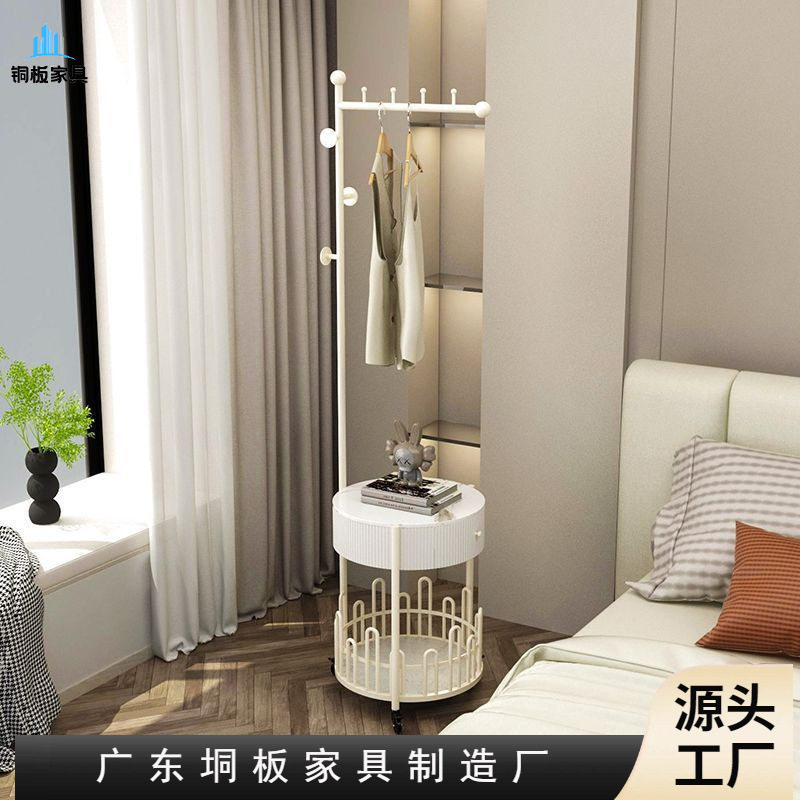 简约轻奢铁艺落地可移动衣帽架