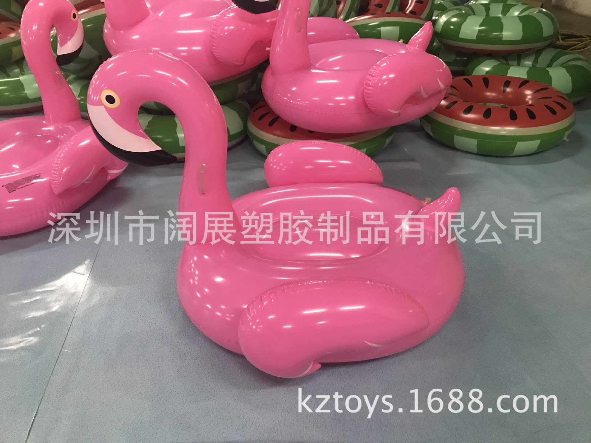 现货PVC材质充气天鹅火烈鸟坐骑浮排,150CM充气玫红色火烈鸟浮排