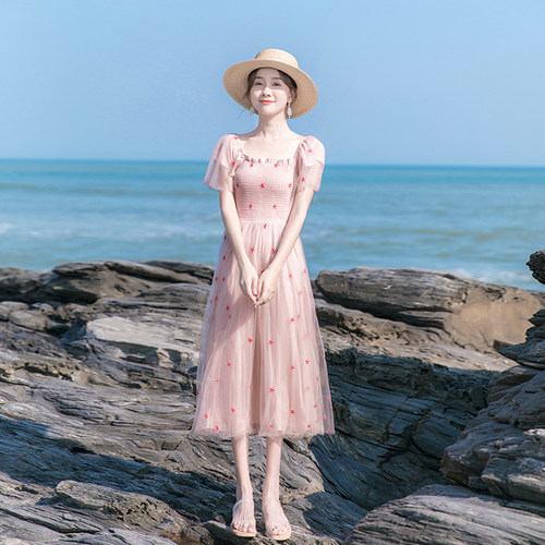 2021夏季新款流行裙子法式复古甜美仙女超仙刺绣网纱初恋裙连衣裙