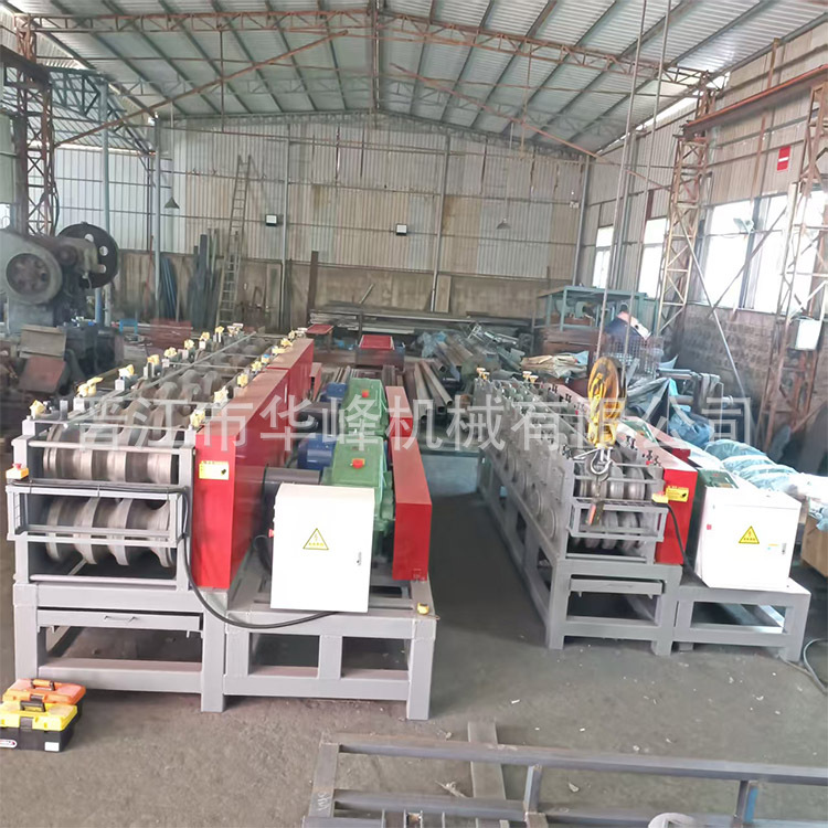 无缝管改方管机 6mm厚钢管压方管设备 φ76mm--6mm变成60*60mm-6m