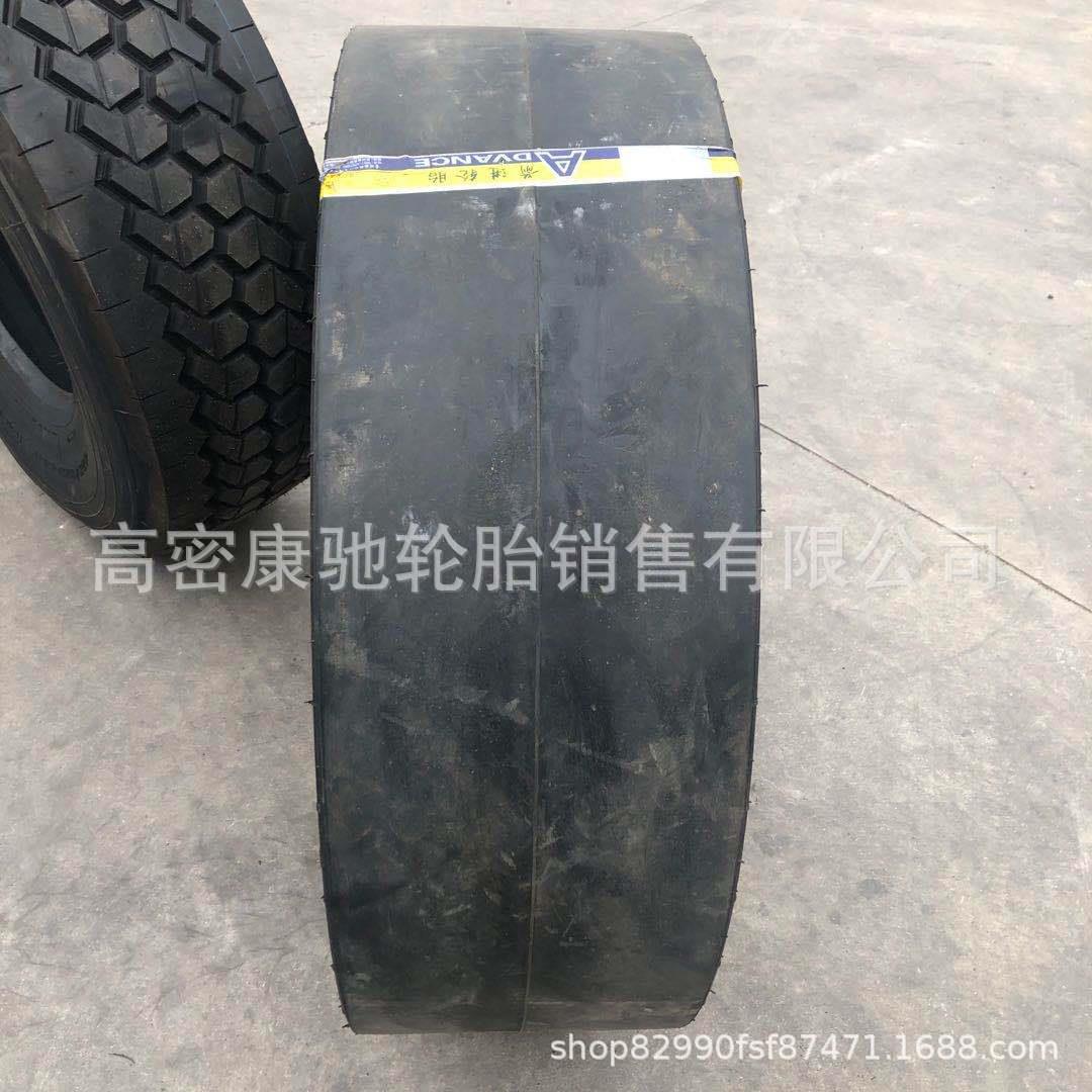 供应胶轮压路机轮胎14/70-20 光面工程机械轮胎C-1A 13/80-20
