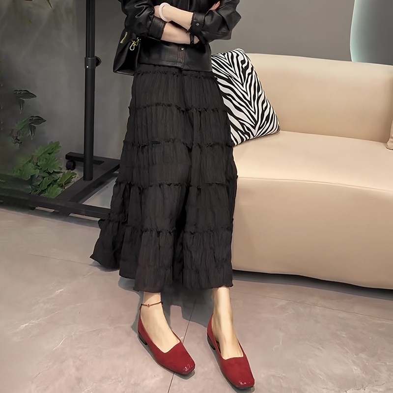 高级感黑色花边压i褶设计感半身裙女2025夏季新款慵懒风百搭A字裙