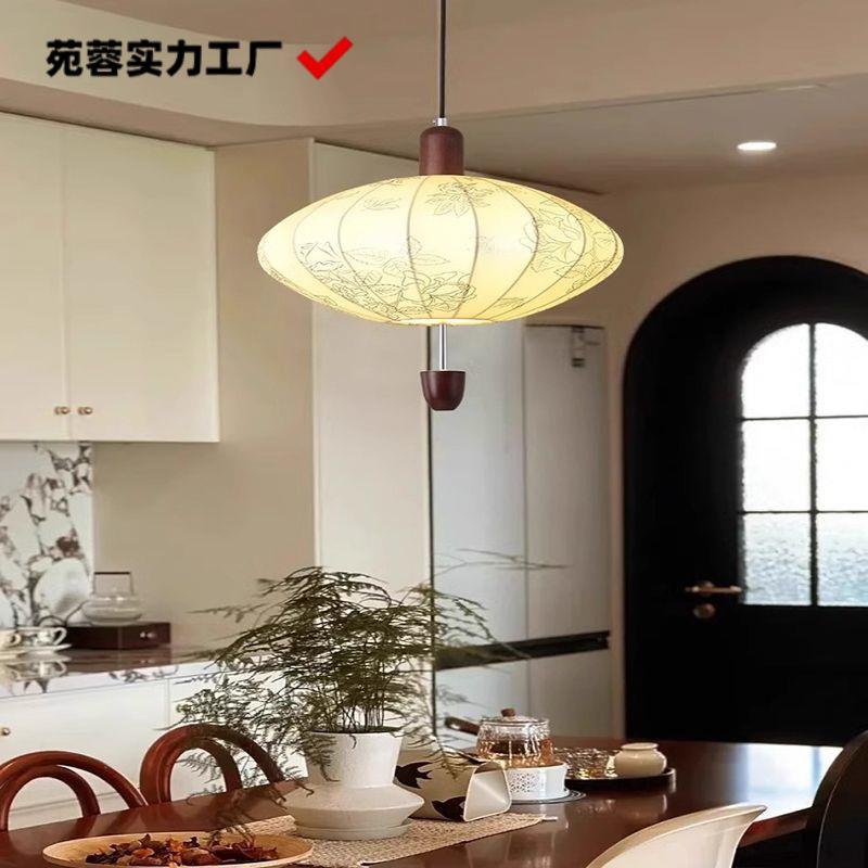 法式餐厅吊灯实木复古风温馨艺术花纹布艺书房中古卧室衣帽间灯具