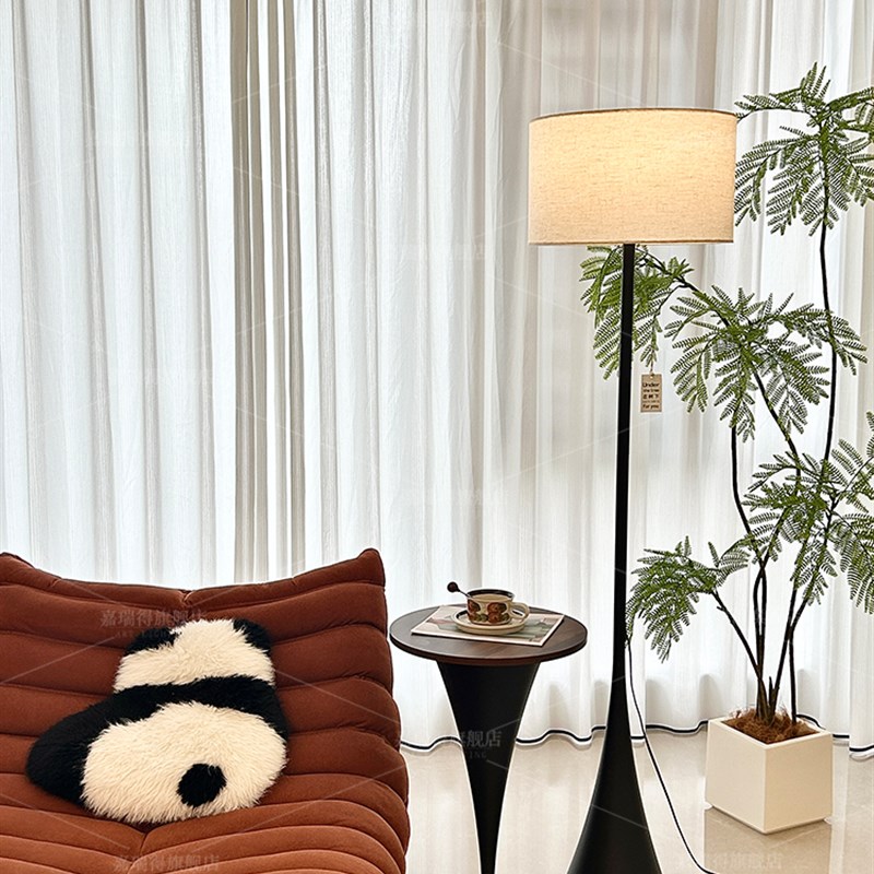 2025新款客厅落地灯沙发旁边几灯简约高级感艺Q术氛围卧室床头灯