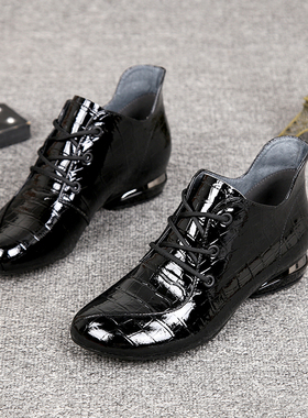 系带马丁靴2f021新款黑色漆皮女鞋粗跟靴子女薄款中跟短靴女秋冬