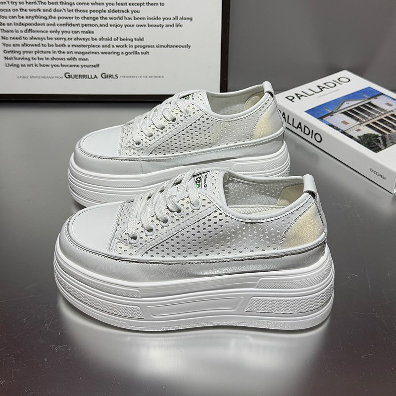 超轻便厚底小白鞋女2025夏季新款透气镂空内增高女鞋运动休闲板鞋