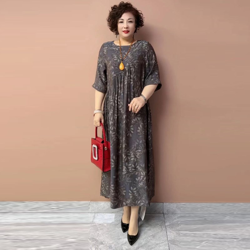 2025夏季新款圆领碎花短袖真丝大码减龄长裙子中年妈妈花色连衣裙