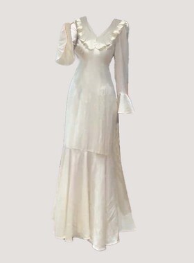 大码胖mmc秋季法式荷叶边V领白色长袖连衣裙女优雅气质鱼尾长裙子