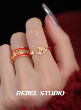 金色木马戒指女轻奢气质高级感精致2025新款巨好看开口食指戒指环