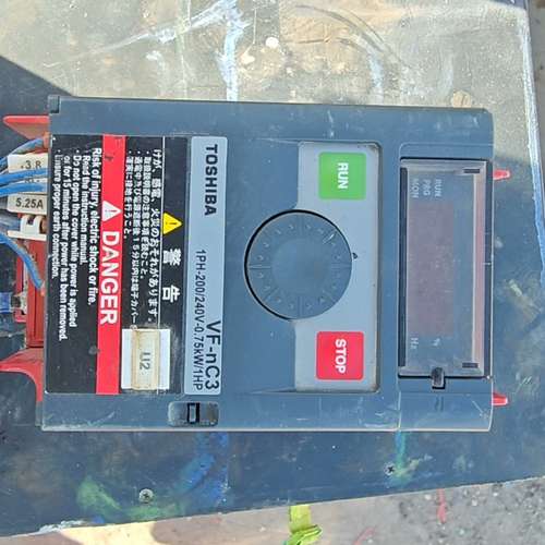 议价TOSHIBA东芝变频器VFNC3S-2007PL，0.75维修