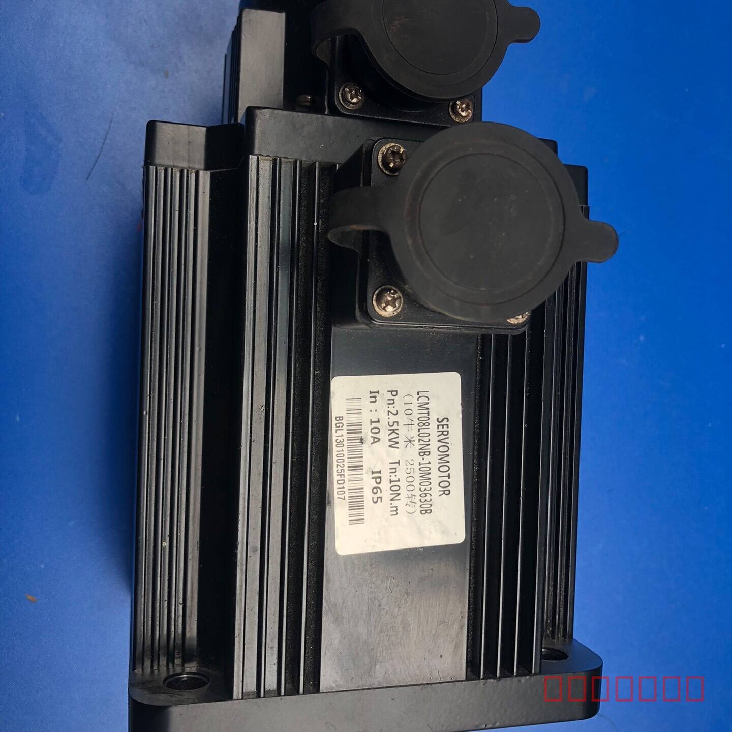 议价伺服电机2.5KW一台，LCMT08L02NB-10M036维修