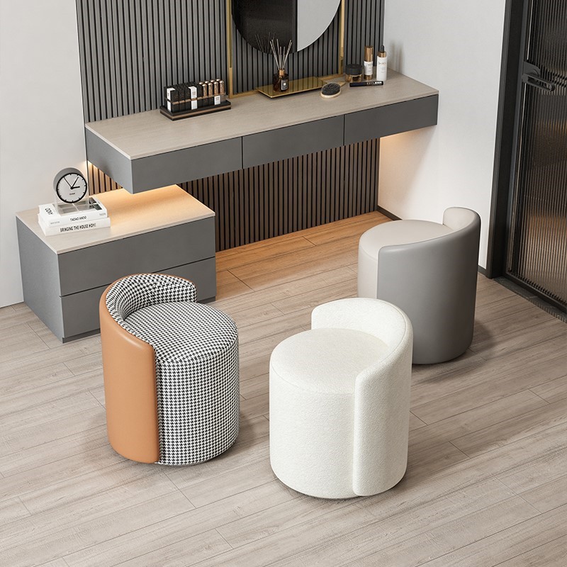 轻奢梳妆凳北欧化妆椅子卧室小户型家用带靠背网红化妆凳静音旋转