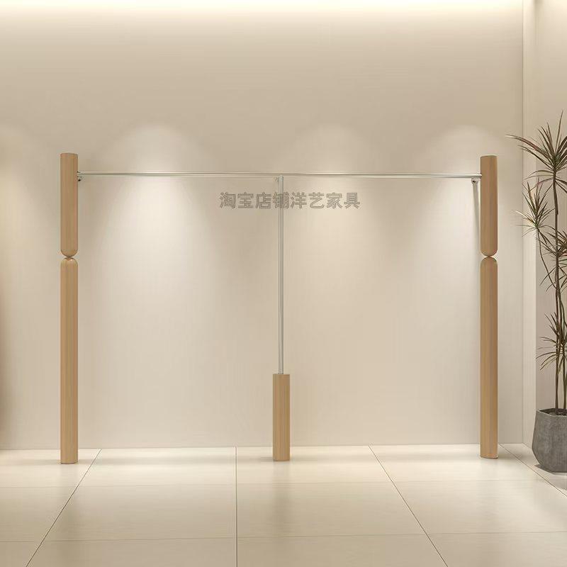 服装店展示架上墙中古风女装店挂衣架不锈钢原木色陈列架专用道具