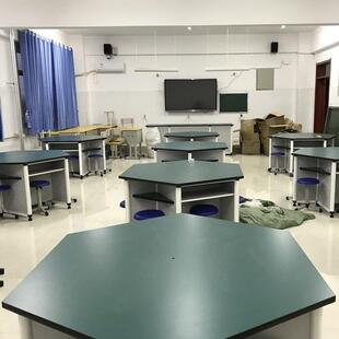 学生六边形电脑桌实验桌子辅导班培训梯形彩色组合拼接六角课桌椅