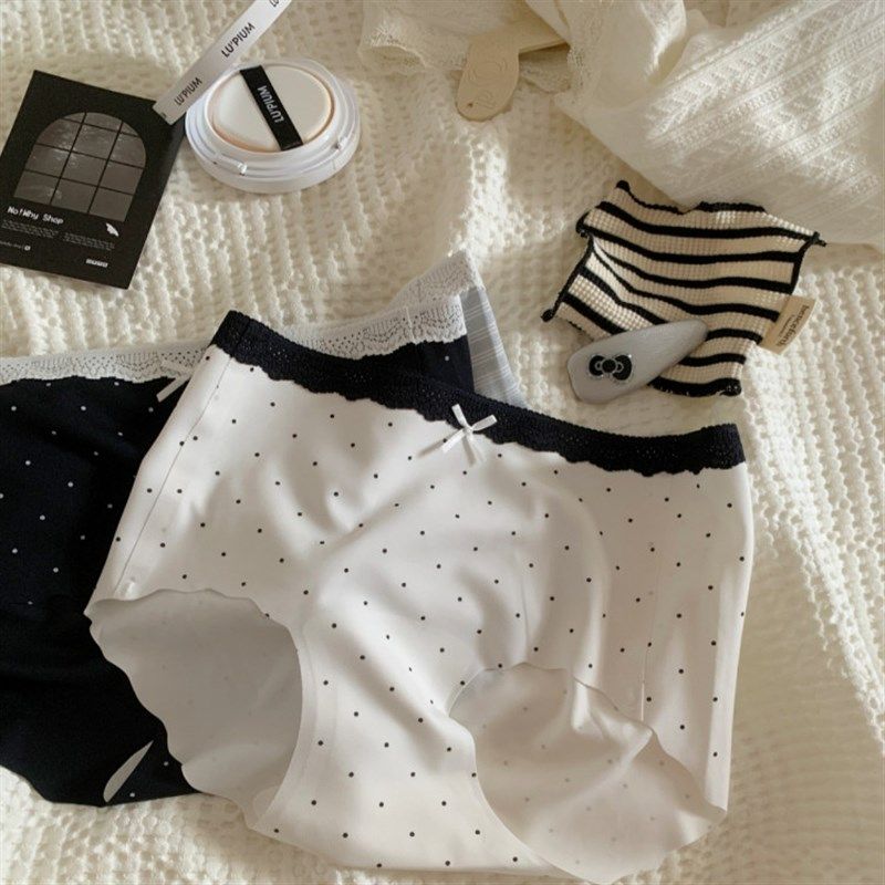一片式无痕~夏日透气舒适波点冰丝包臀少女低腰三角内裤不夹屁股