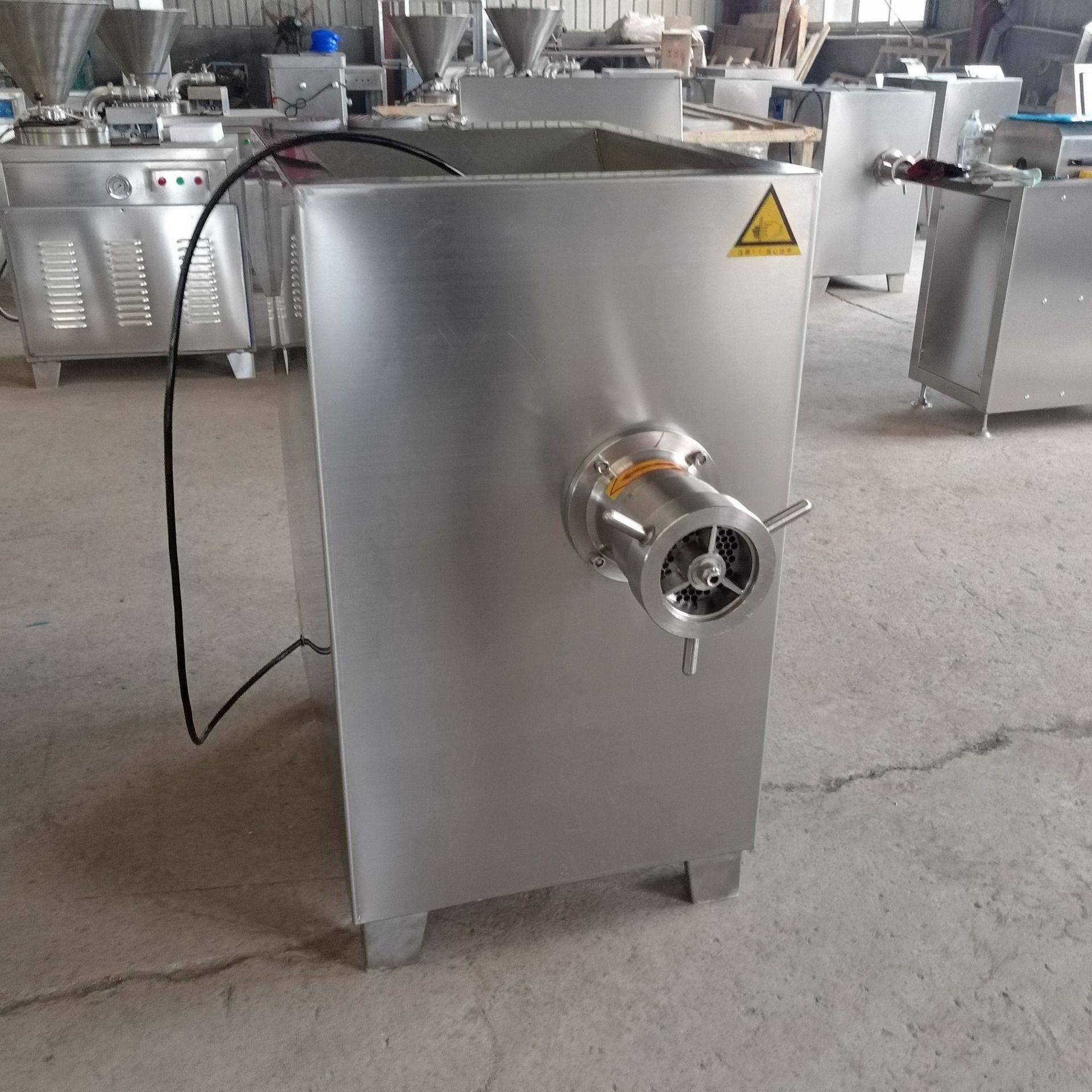 大型水饺包子肉馅绞馅机鲜肉绞肉设备商用全自动猪肉冻肉绞肉机