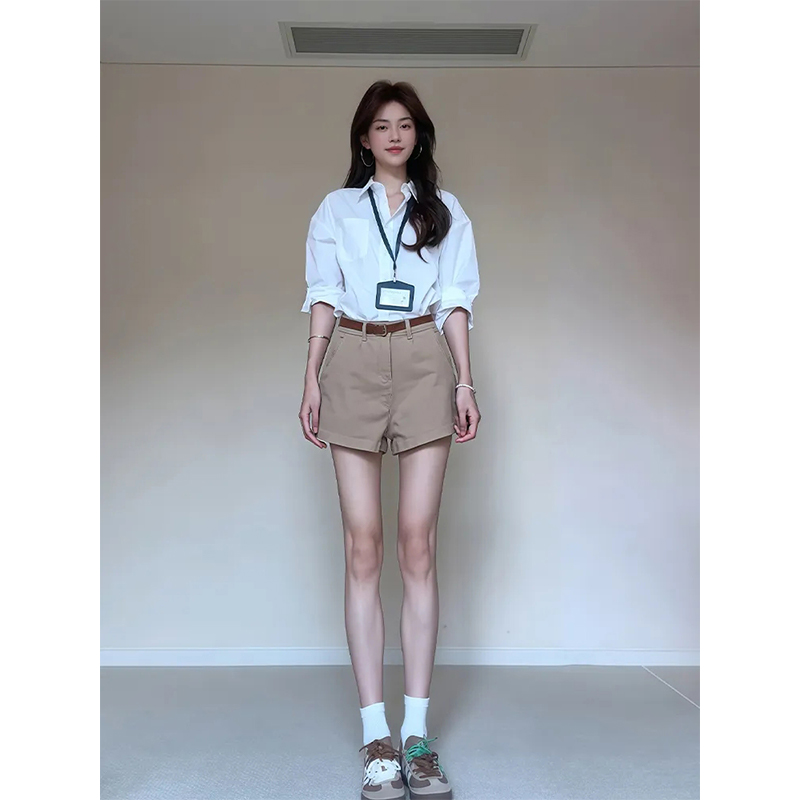 通勤休闲风显瘦套装女夏季2025新款短袖白色衬衫+高腰短裤两件套