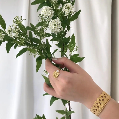 小众设计师风格花边叶戒指珍珠